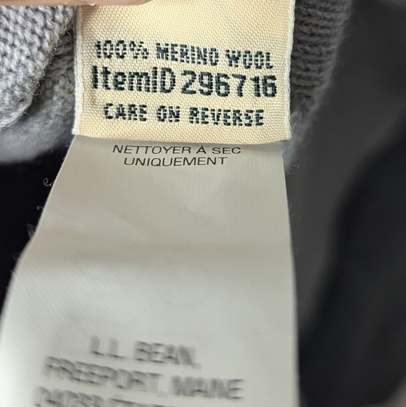 L.L. Bean Womens Small Sweater 100% Merino Wool Gray Long Sleeve Pullover Flaws - Picture 4 of 6